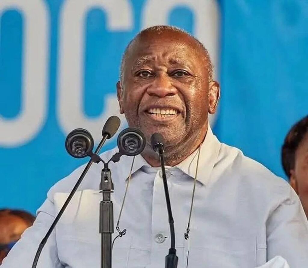 Le Parti des Peuples Africains – Côte d’Ivoire (PPA-CI) dénonce une manœuvre politique visant à écarter son leader de la course. Le débat autour de cette exclusion promet d’alimenter les tensions à l’approche des élections, alors que les partisans de Gbagbo réclament la levée des restrictions pour lui permettre de se présenter.