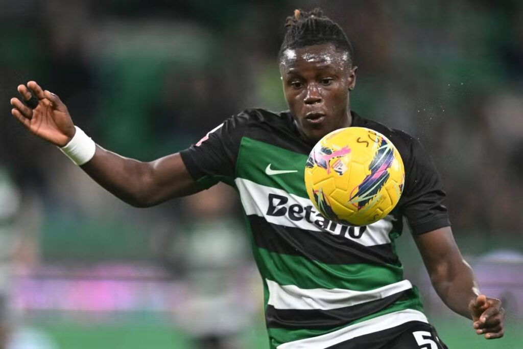 Les joueurs du Sporting Portugal Geovany Quenda, 17 ans, et Dario Essugo, 20 ans, vont être cédés à Chelsea pour 74 millions d'euros,