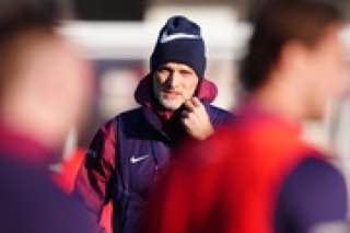 Nommé sélectionneur de l'Angleterre, Thomas Tuchel doit faire face à un immense défi, celui de dépoussiérer l'armoire à trophées des Three Lions. Une mission ardue qui commence par un changement profond de mentalité.
