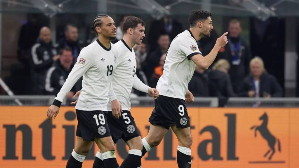 L'Italie accueillait l'Allemagne qu'elle n'a plus battu depuis 2012 ce jeudi à San Siro. La Nazionale avait même bien démarré ce quart de finale avec une réalisation de Sandro Tonali dès la 9e minute. Mais c'est finalement l'Allemagne qui s'est imposée (1-2) grâce à un but de l'entrant Tim Kleindienst et une tête de Leon Goretzka. De quoi placer la Mannschaft en bonne position, avant le retour.