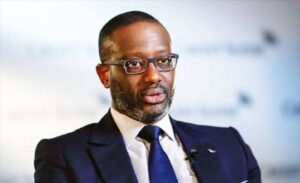 La justice suspend la délivrance de la nationalité de Tidjane Thiam.